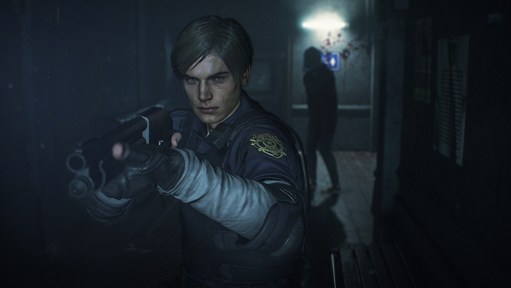 Leon Kennedy with a zombie in Resident Evil 2 remake